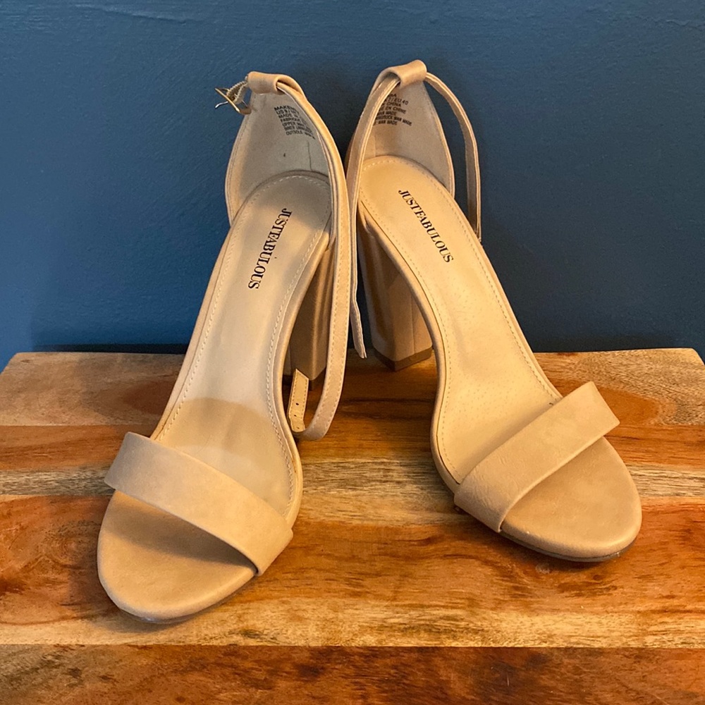 JustFab Cream colored chunky heels